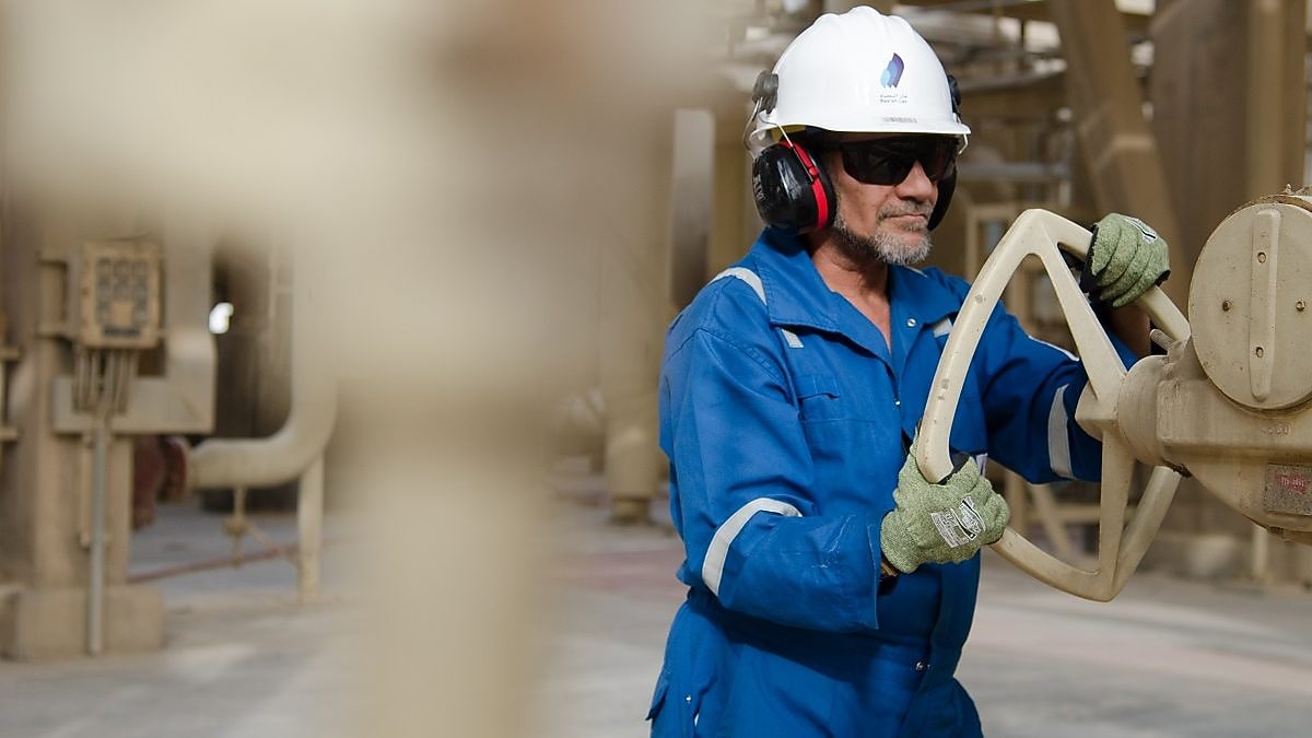 Employee at GTL plant