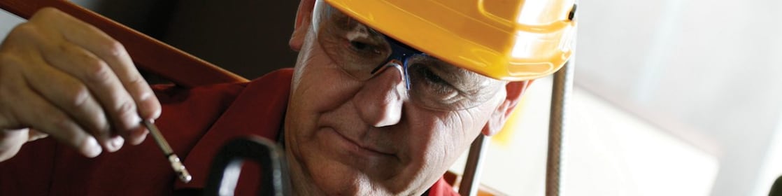 Shell worker with helmet